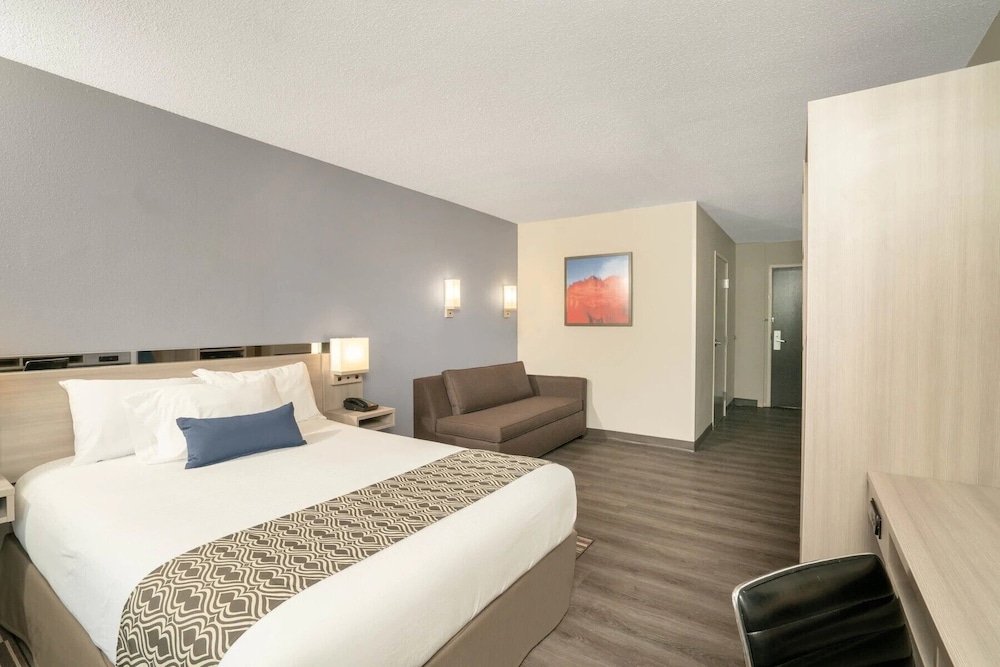 Room, 1 Queen Bed, Accessible, Non Smoking photo 2