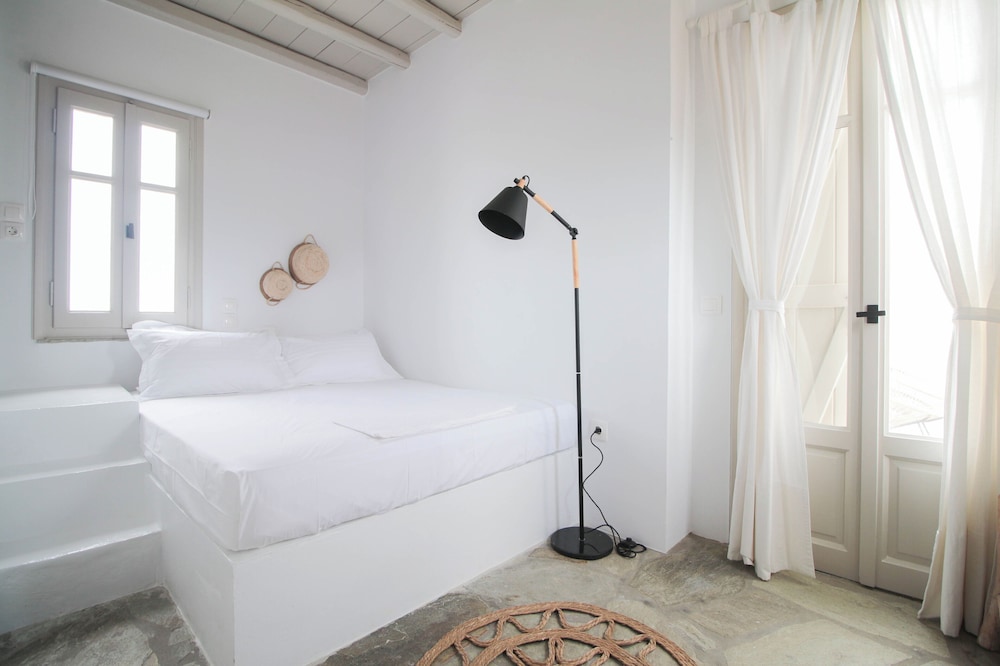 Romantic Apartment photo 3