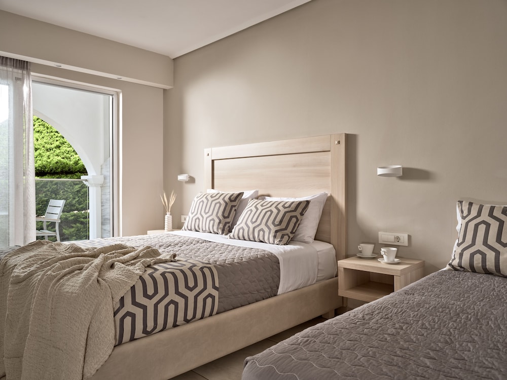 Superior Room - Photo 7