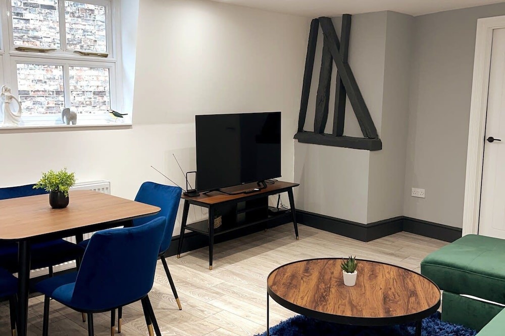 Apartment (2 Bedrooms) photo 2