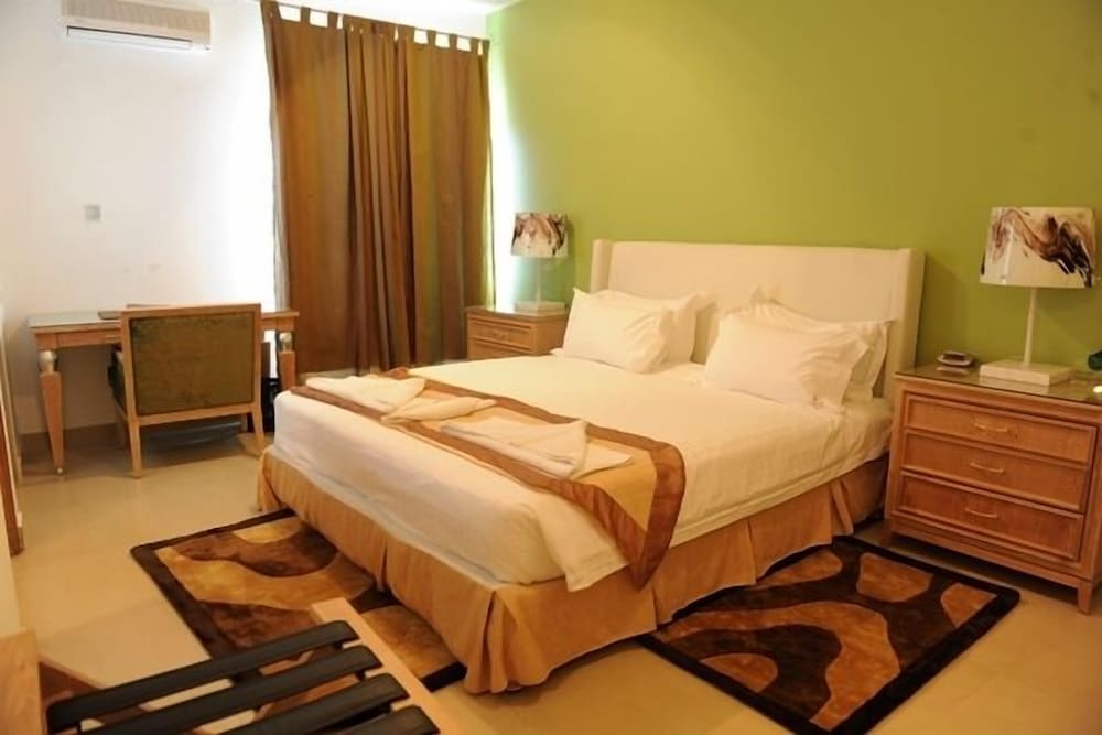 Executive Suite photo 3