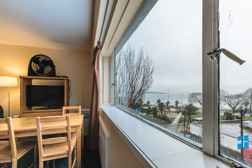 English Bay Hotel — photo 77