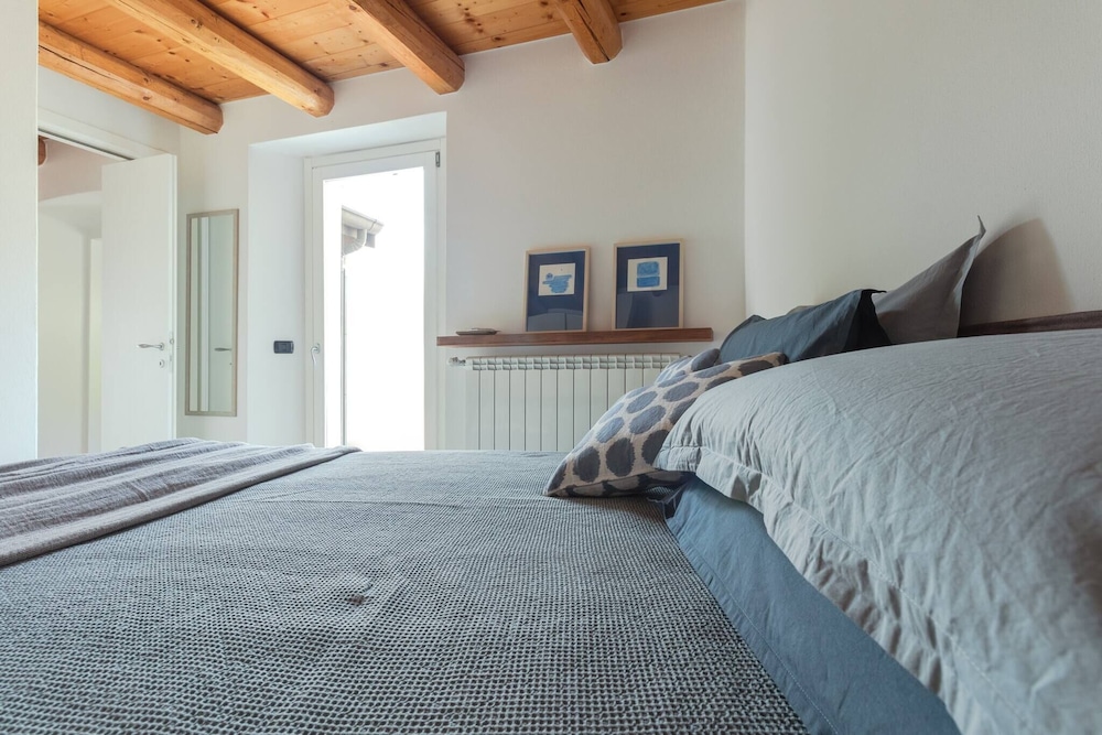 Apartment, 2 Bedrooms, Balcony, City View photo 1