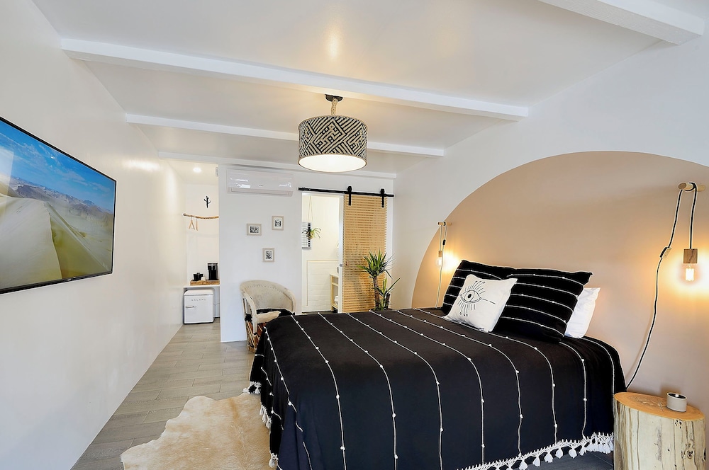 Design Room, 1 Queen Bed photo 1