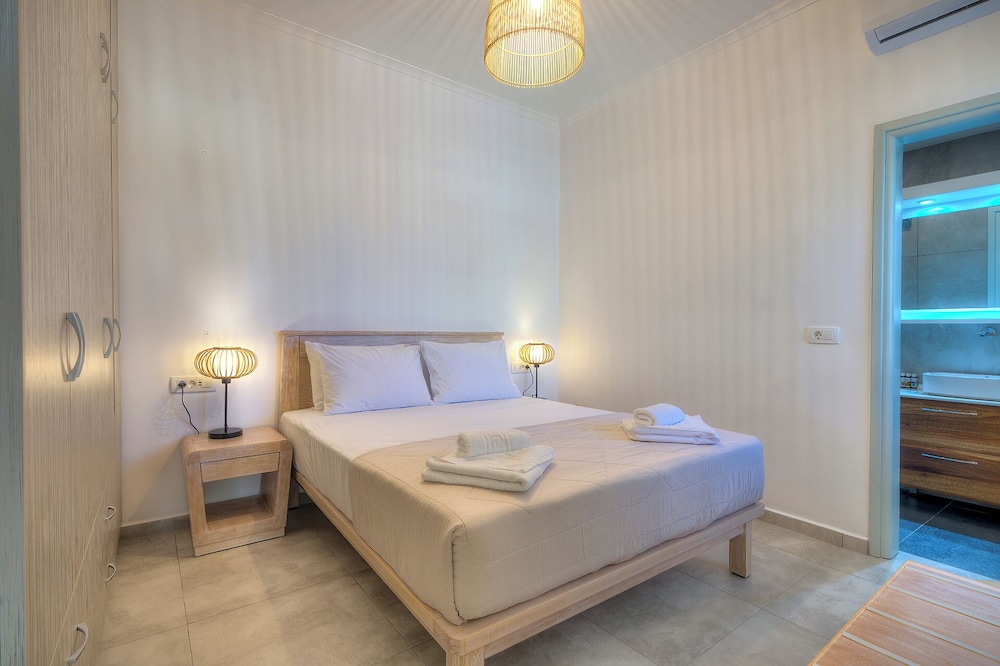 Comfort Apartment, City View