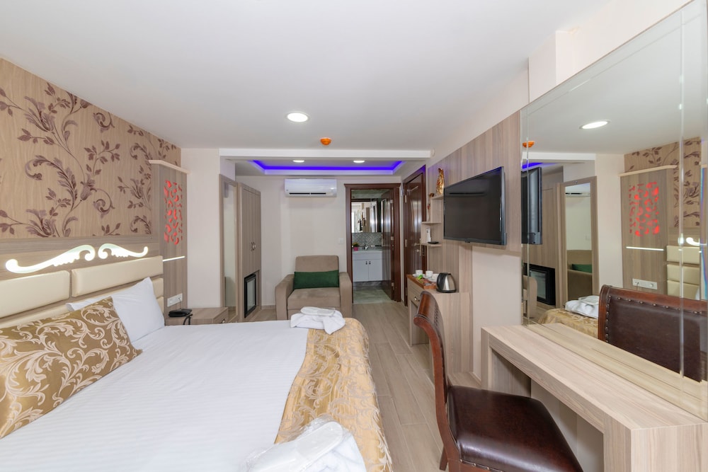 Standard Double Room, Balcony photo 2