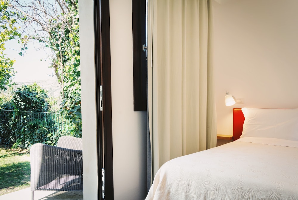 Exclusive Double Room, Garden View, Garden Area photo 1