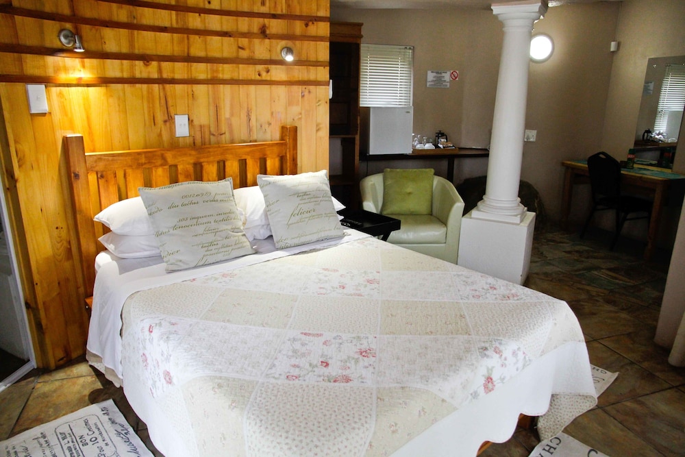 Traditional Double Room, 1 Double Bed, River View photo 2