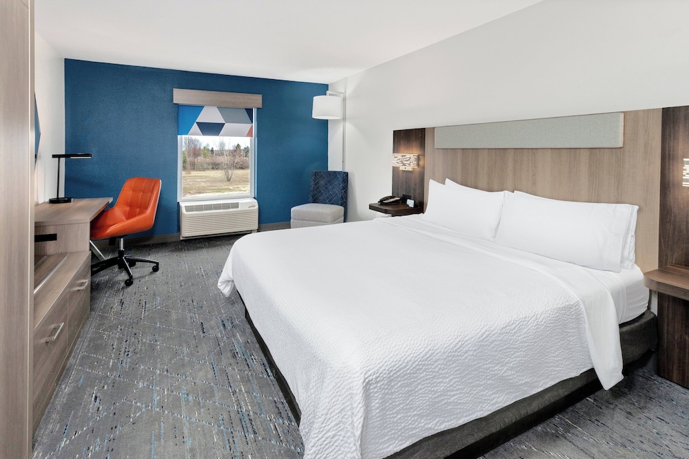 Suite, 1 King Bed, Accessible (Communications, Accessible Tub) - Photo 5