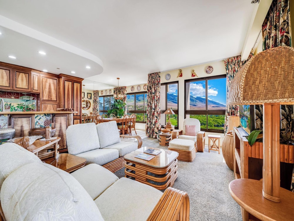 Condo, 2 Bedrooms, Ocean View (295)