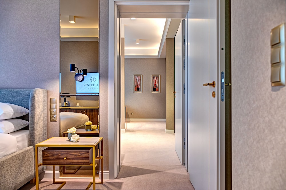 Standard Twin Room - Photo 2