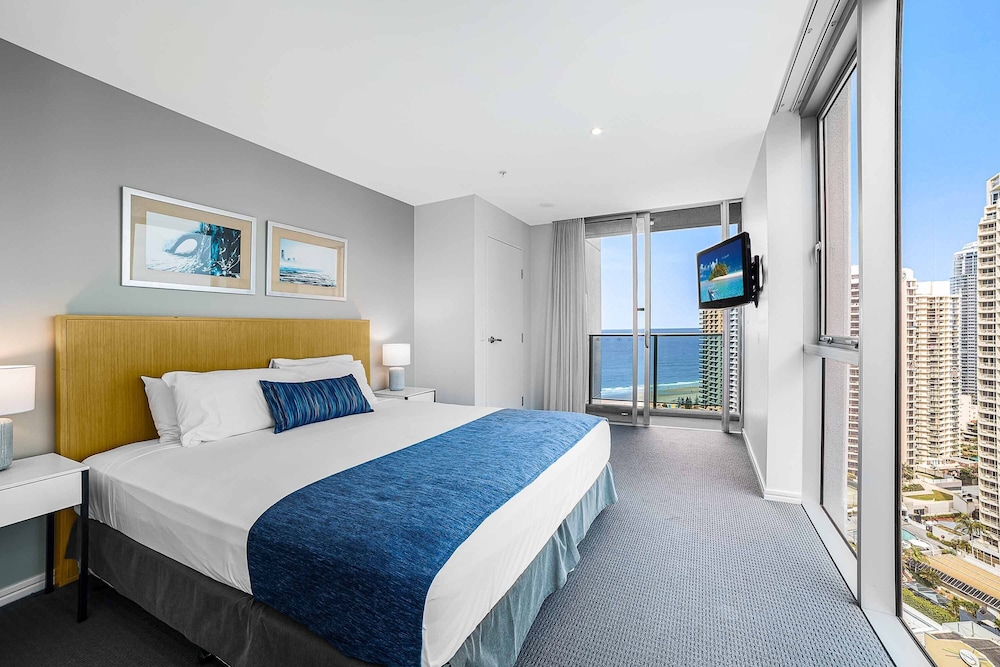 Apartment, 2 Bedrooms, 2 Bathroom, Ocean View (Level 21) photo 1