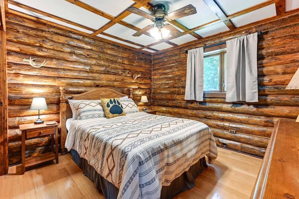 House (2 Bedrooms) photo 1