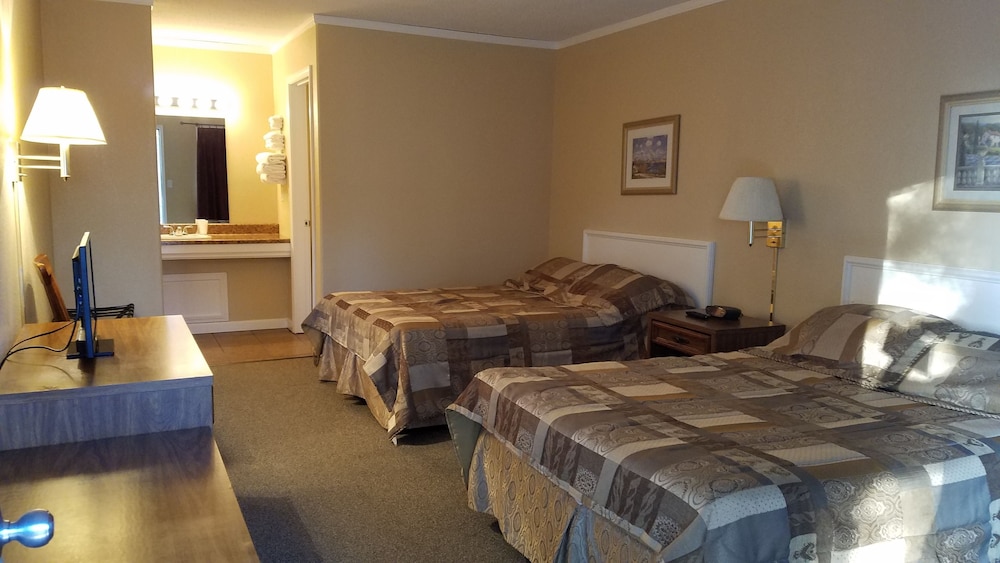 Deluxe Room, 2 Double Beds, Kitchenette, Ground Floor photo 1