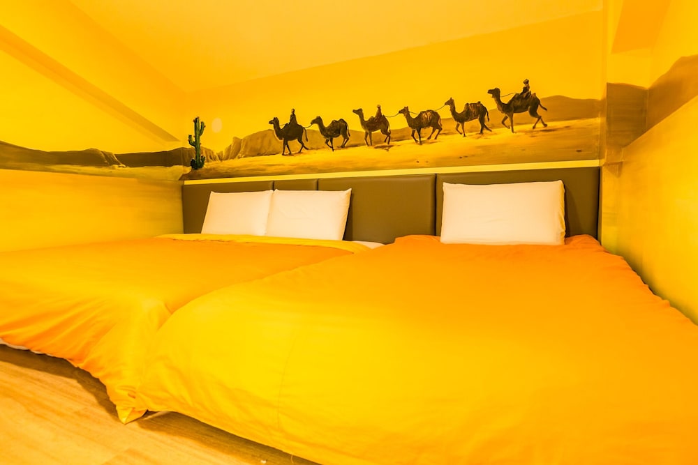 Design Quadruple Room photo 2