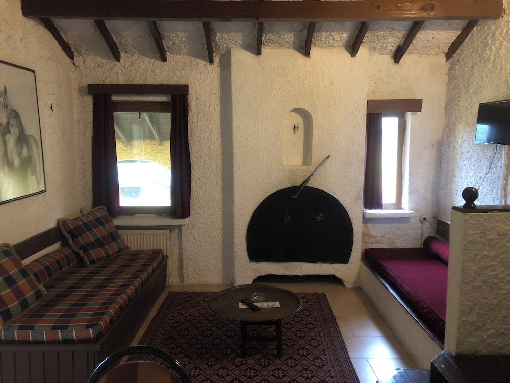 Traditional Cottage - Photo 14