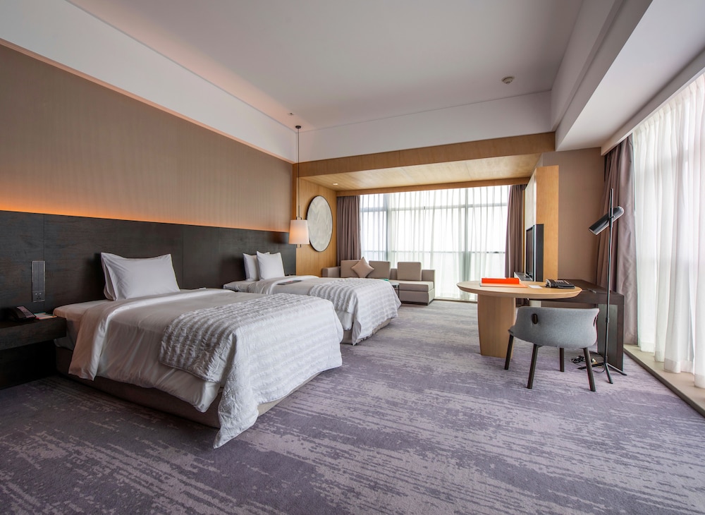 Room, 2 Twin Beds, City View photo 2