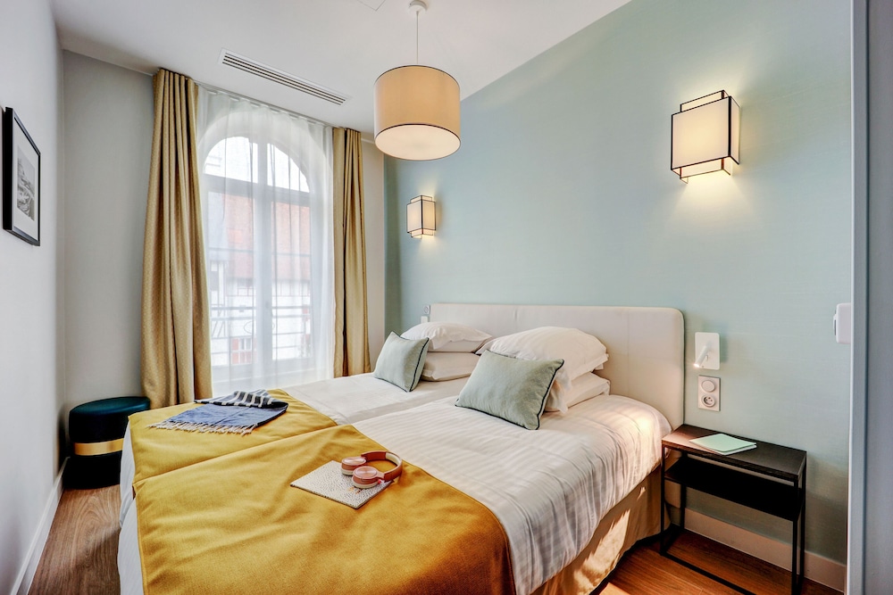 Apartment 8 people - 3 bedrooms - Customs building