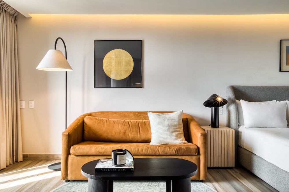 Exclusive Studio with Balcony photo 2