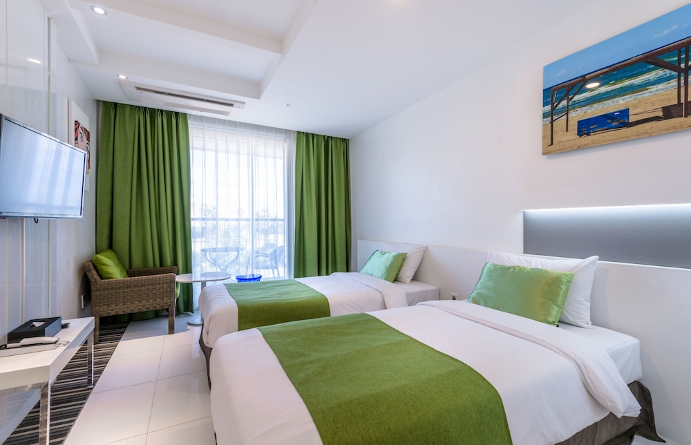 Superior Green_Twin room_Side Sea view