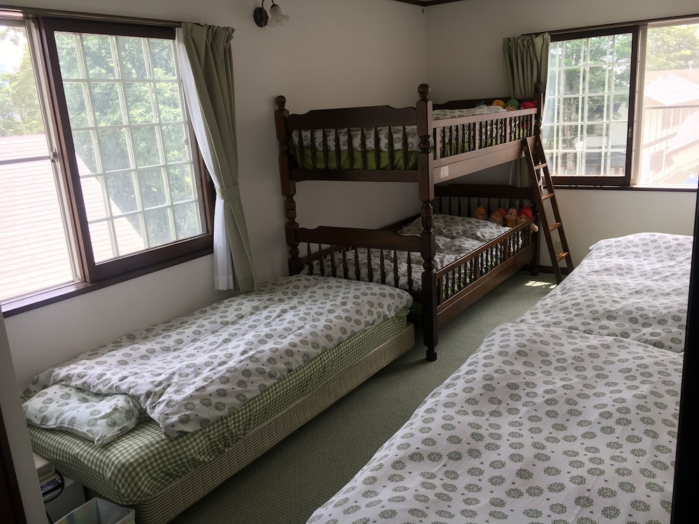 Triple Room with Sofa Bed ( 103 )