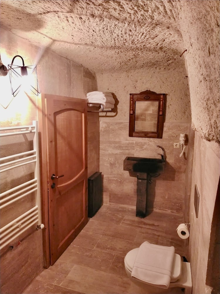 Standard Room - Photo 8