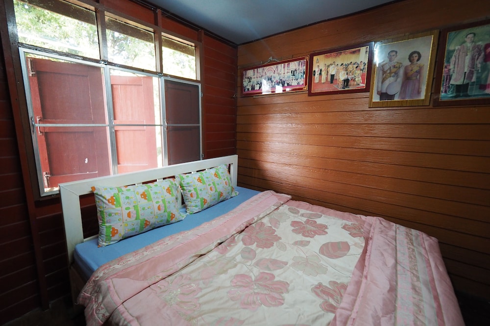 Standard Fan Room and Shared Bathroom photo 1