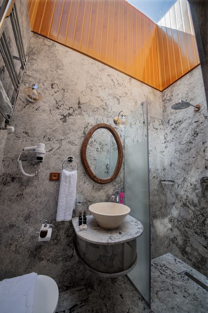Standard Room - Photo 17