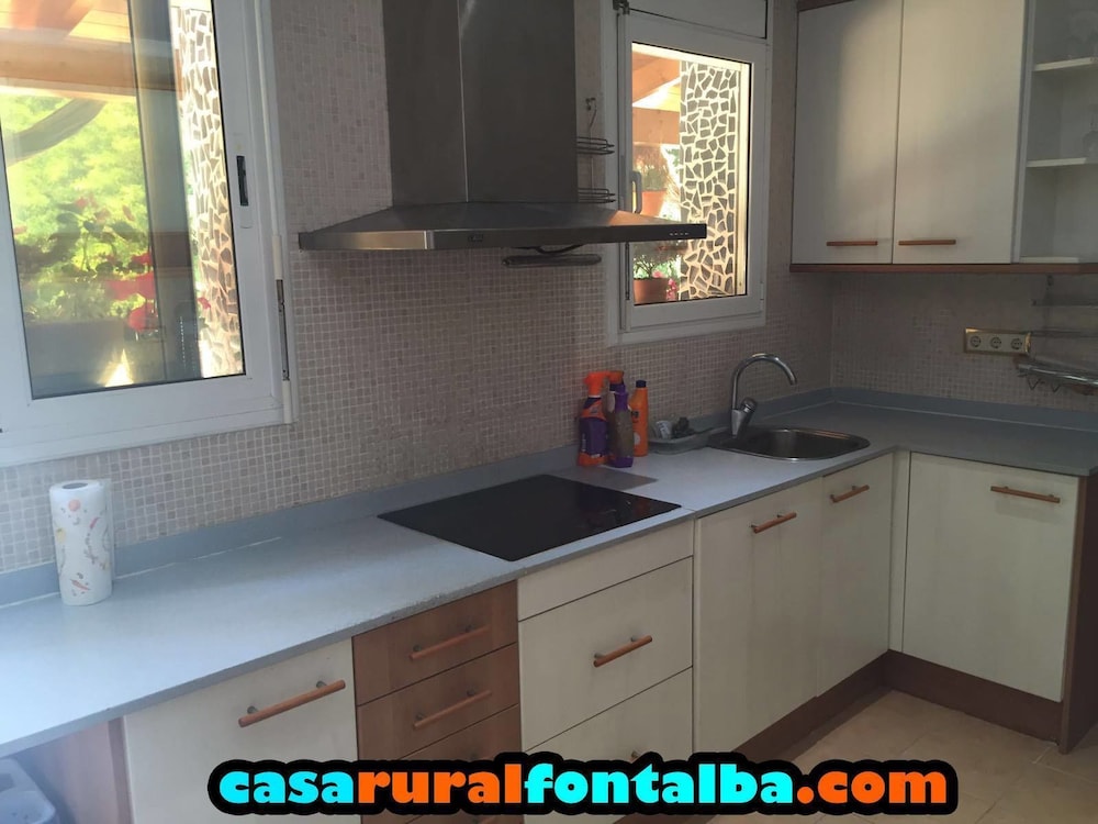House, 5 Bedrooms, Non Smoking, Private Pool (1) photo 2