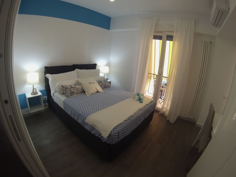 Classic Double Room, Balcony (Furore)
