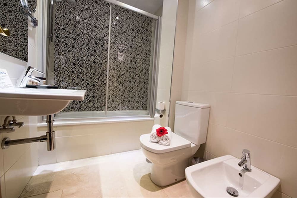 Single Room photo 2