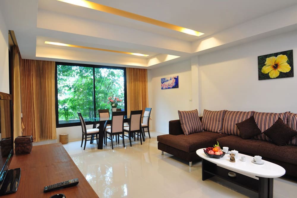Suite, 1 Double Bed - Photo 14