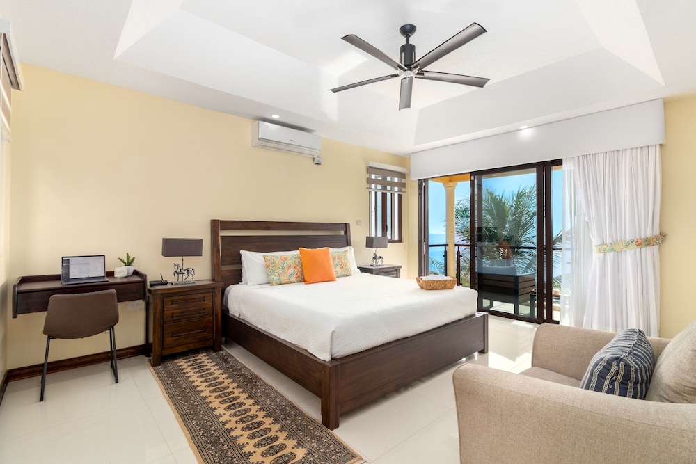 Premier Villa photo 1