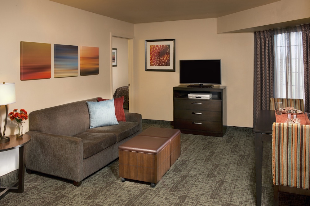 Suite, 2 Bedrooms (1 King, 1 Queen Bed) - Photo 3