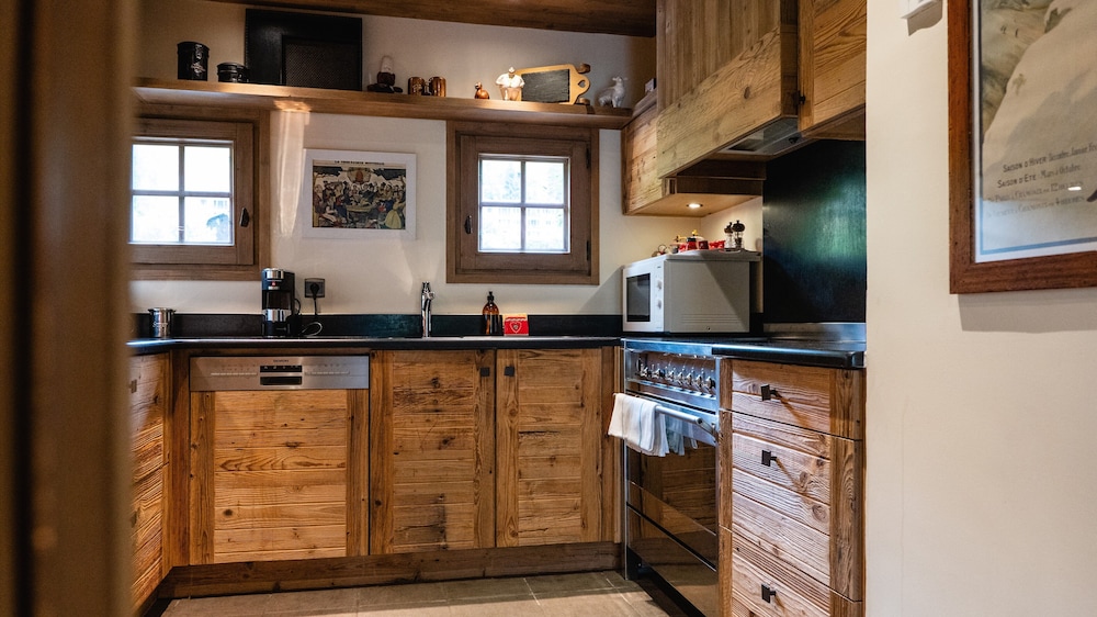 Donatien Chalet, 5 bedrooms Premium Donatien Chalet, 5 bedrooms Premium