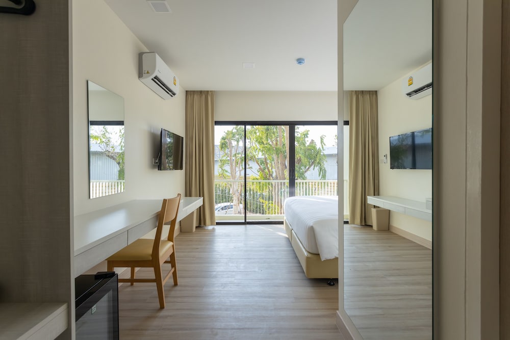 Deluxe Room (1 Bed) photo 2