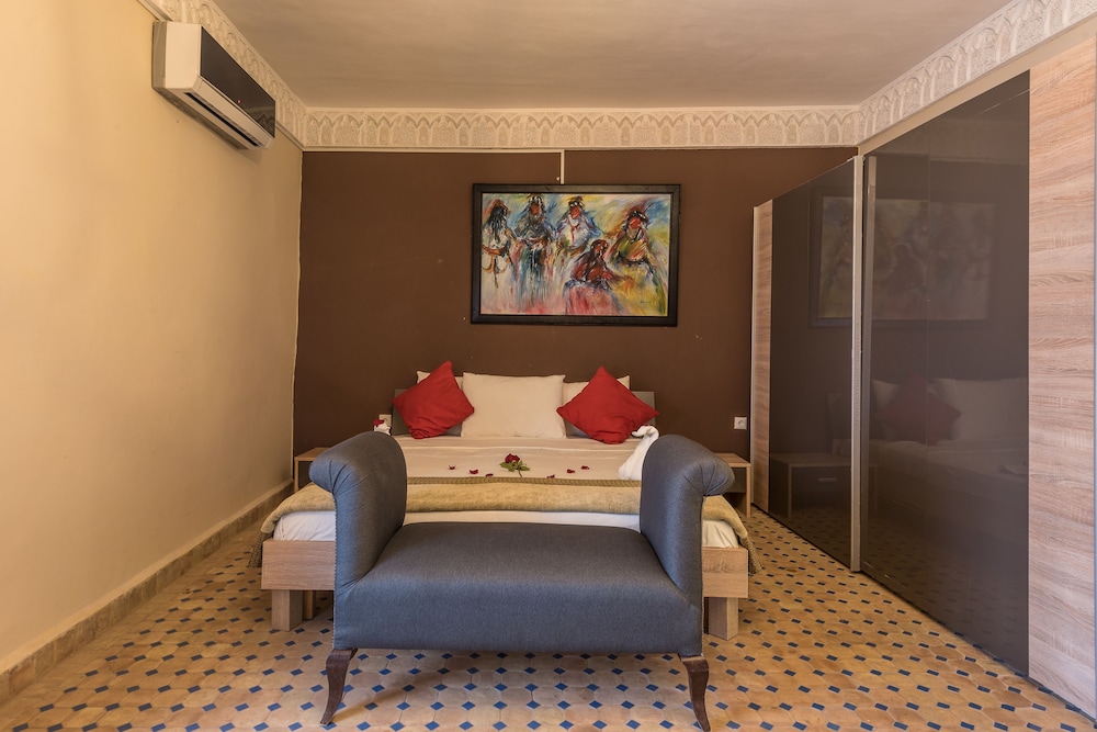Standard Room photo 3