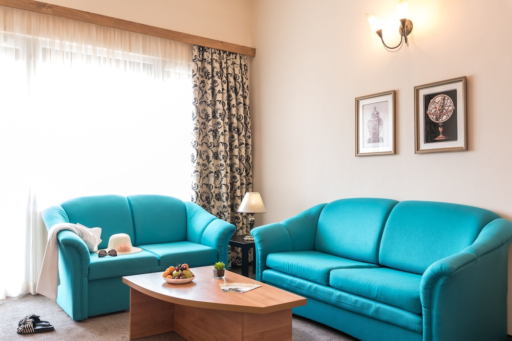 Deluxe Apartment, 1 Bedroom, Balcony - Photo 3