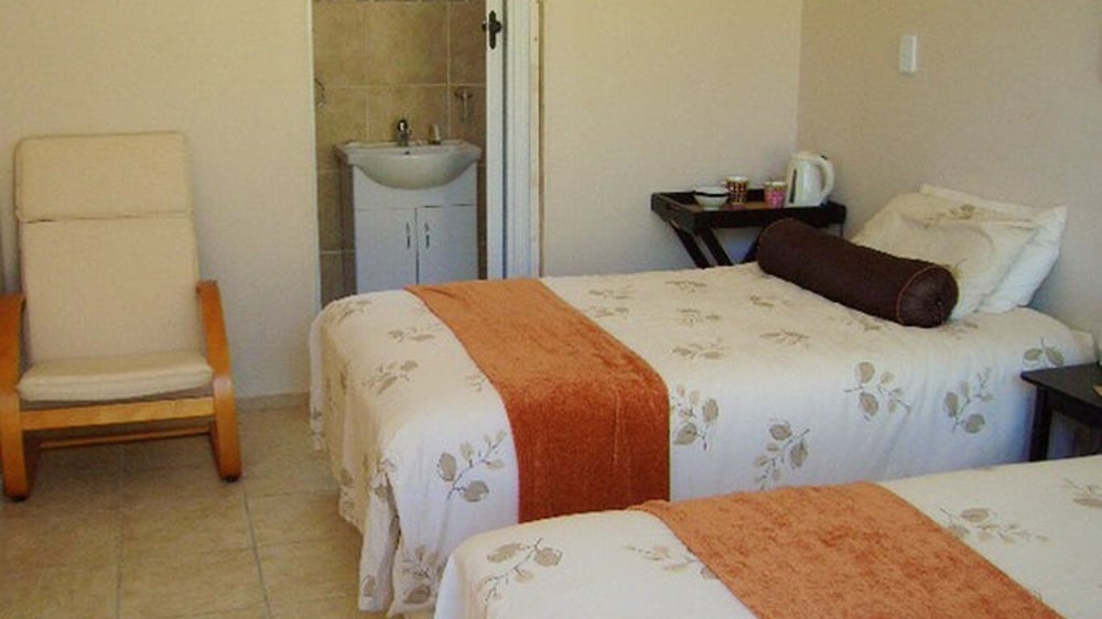 Classic Twin Room photo 1