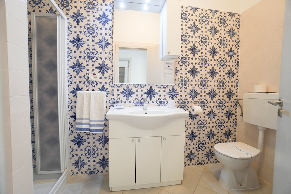 Comfort Suite, 2 Bedrooms - Photo 6