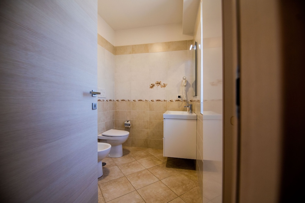 Comfort Quadruple Room - Photo 3