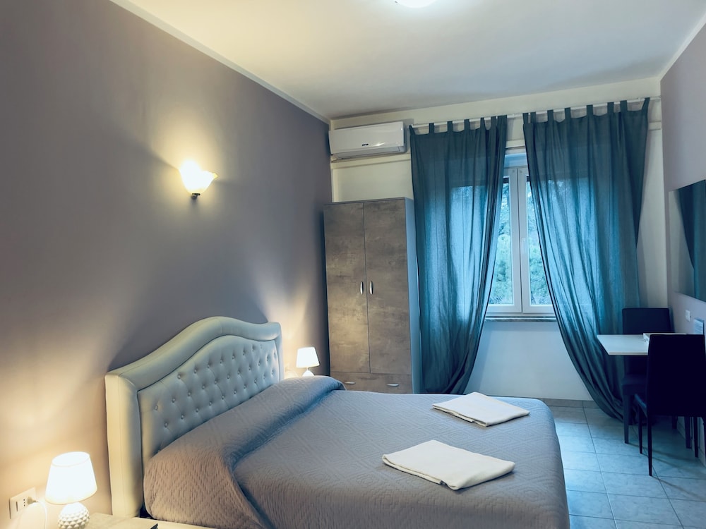 Double Room, External Private Bathroom