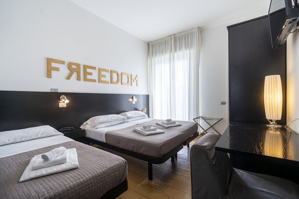 Club Triple Room photo 1