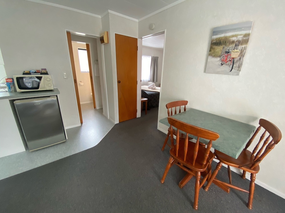 One Bedroom Triple Unit photo 3