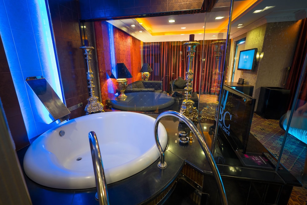 Prime Minister Suite - Photo 7