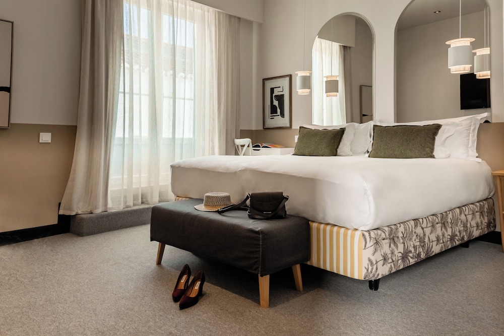 Superior Double or Twin Room (Church) - Photo 5