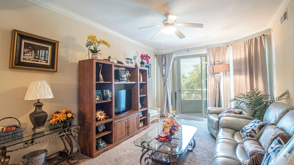 Condo, Multiple Beds, Jetted Tub, Beach View
