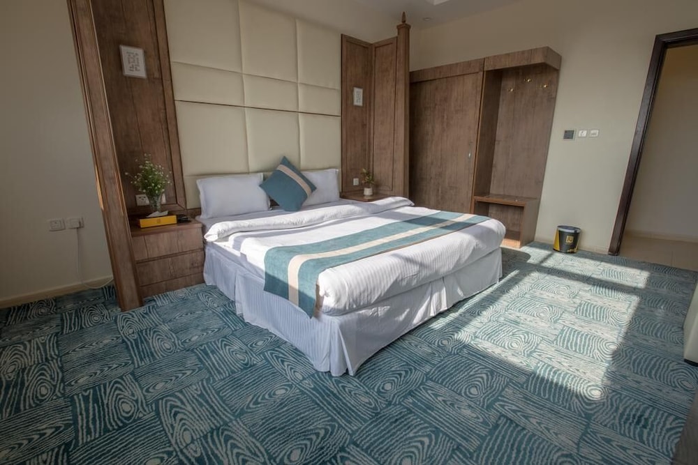 Deluxe Room - Photo 1
