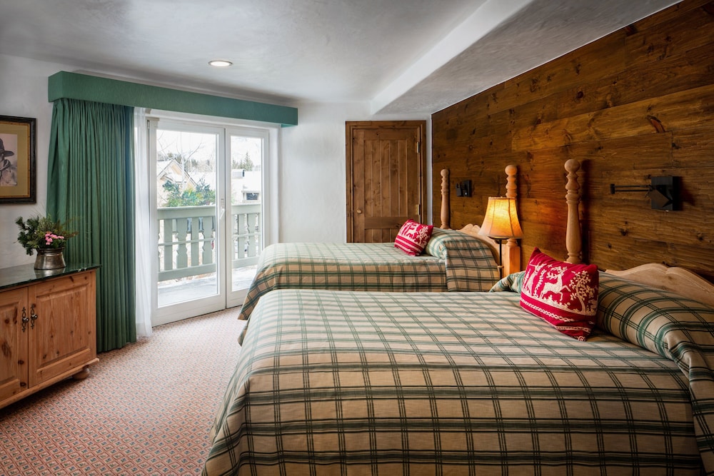 Vail Mountain 2 Bedroom Suite 1 King and 2 Doubles 1 Floor - Photo 4