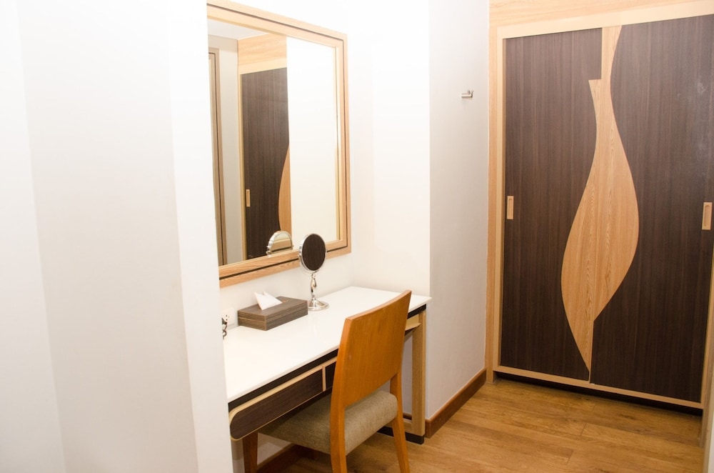 Grand Design Suite - Photo 16